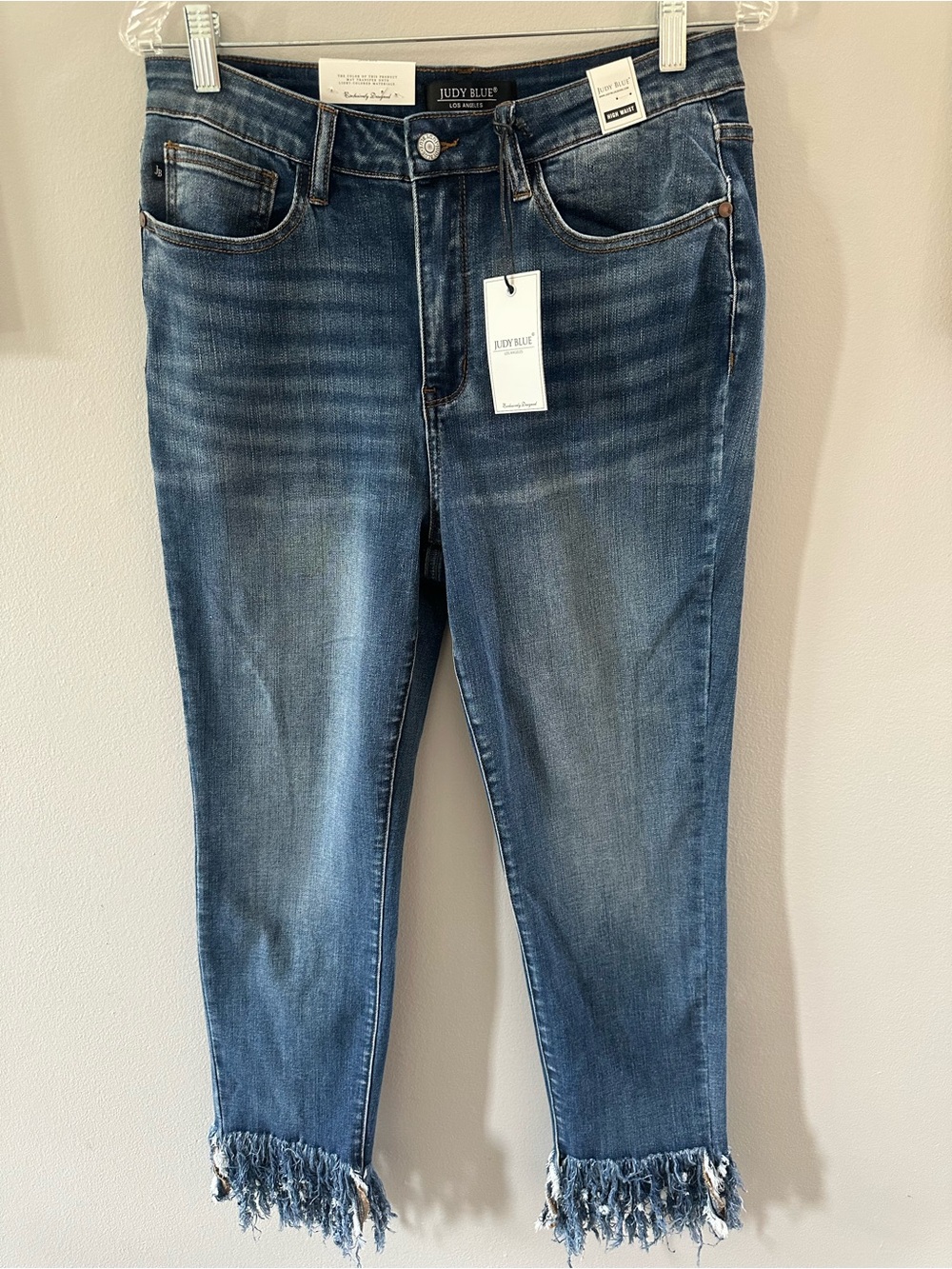 NWT Judy Blue High Rise Relaxed Fit Frayed Hem Crop Jeans 11/30 Dark Wash